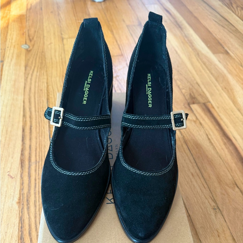 NWB Kelsi  Dagger size 8 1/2 new box suede black heeled Mary jeans